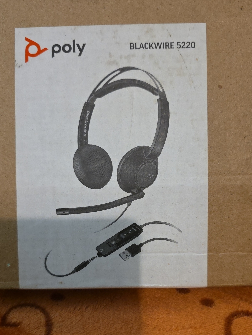 POL Blackwire 5220 Stereo Wired Headset in Black